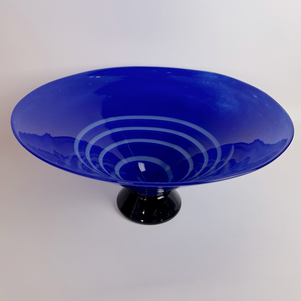 Hand Blown Cobalt Blue Swirled Glass Footed Bowl Dish Decor Art‎